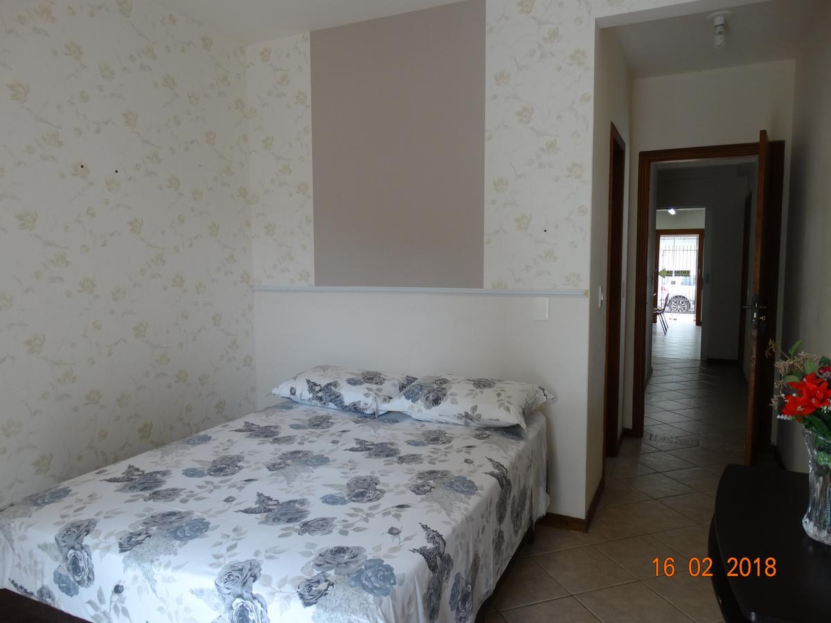 Pousada Casa Verde - Quartos Individuais - Smart Tv 32 - E Banheiro Privativo Daire Itajaí Dış mekan fotoğraf
